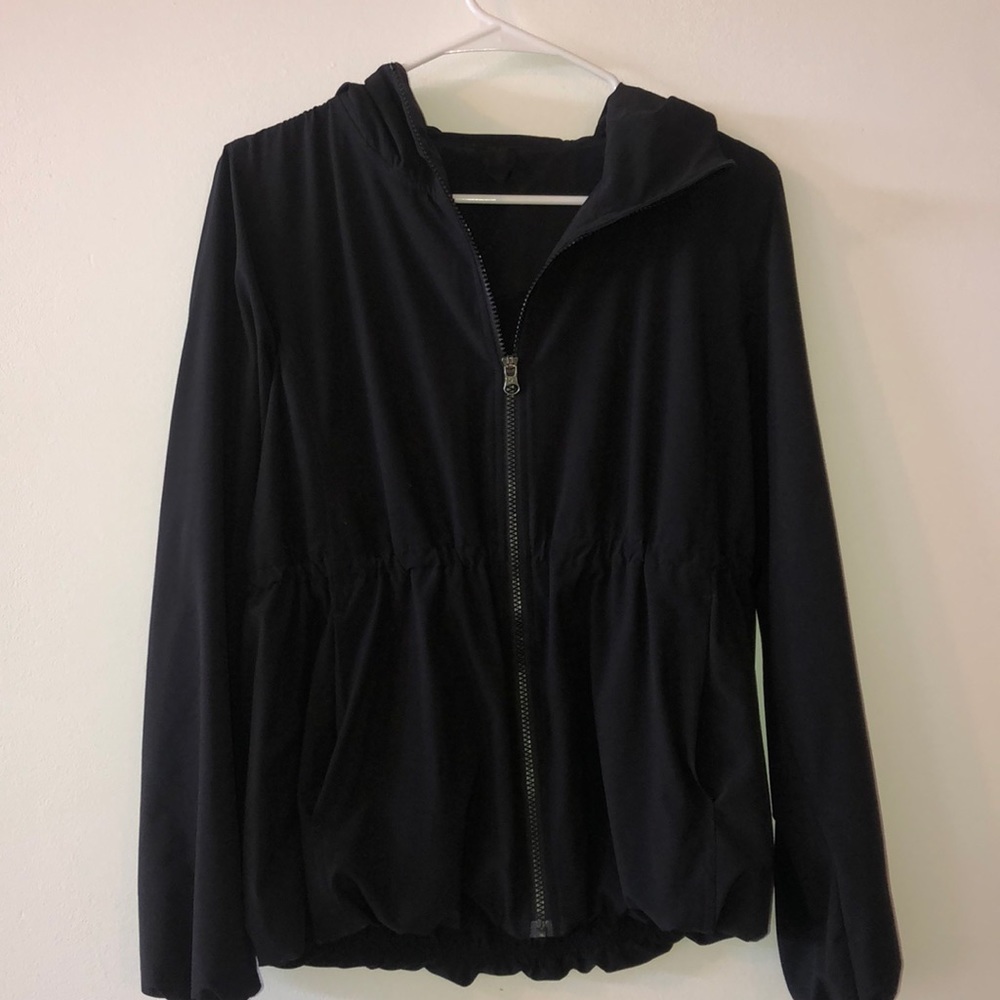 Lululemon Rain Jacket Size 4 - Picture 5 of 16